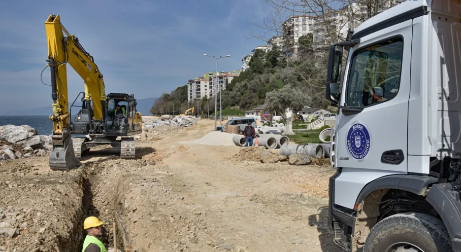 Gemlik'in Kabusu Bitiyor: Büyükşehir'den Altyapı Hamlesiyle Taşkınlara Kapsamlı Çözüm!