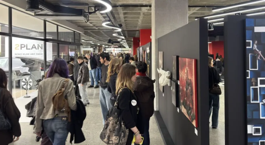 Genç Sanatın Kalbi Etiler'de Atıyor: 2PLAN Terminal, Bazaart 2026'yı Ağırlıyor!