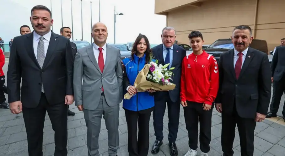 Gençlik ve Spor Bakanı Osman Aşkın Bak Zonguldak’ta