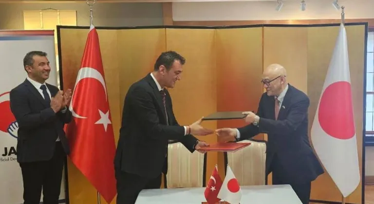 Giresun Belediyesine Japonya'dan Büyük Destek: Tam Donanımlı Arama Kurtarma Aracı Hibe Edildi
