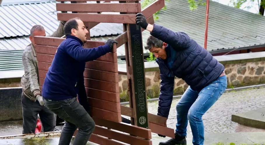 Giresun Kalesi'ne Yeni Oturma Alanları: Ziyaretçiler Artık Daha Keyifli!