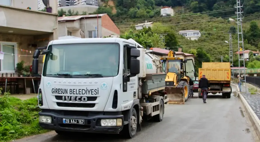 Giresun’da yol ve altyapı çalışmaları sürüyor