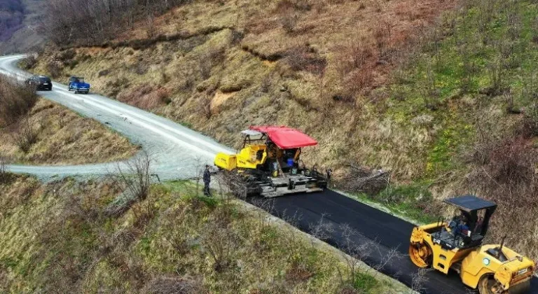 Gültepe’ye Sıcak Asfalt Dokunuşu! Büyükşehir Belediyesi Yolları Yeniliyor