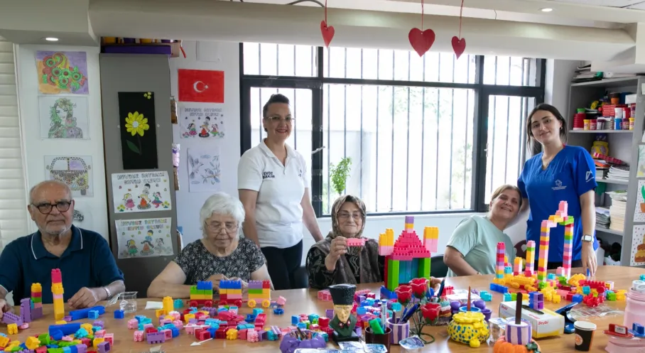 Gülümse Alzheimer Yaşam Merkezi Umut Olmaya Devam Ediyor
