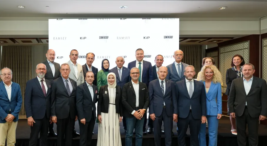 Gürmen Giyim'de Bayrak Değişimi: Yasemin Gür Solmaz Yeni Başkan!