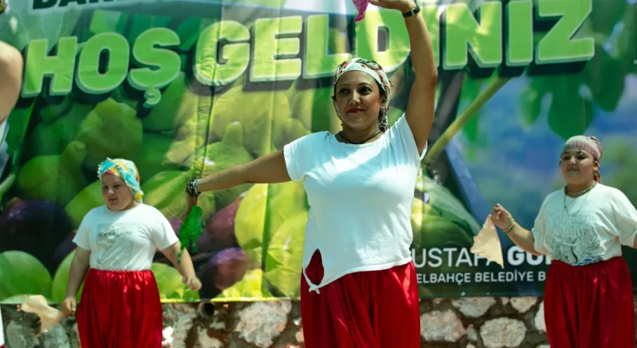 Güzelbahçe'de Bardacık Festivali Coşkusu! Üretici Destekleniyor