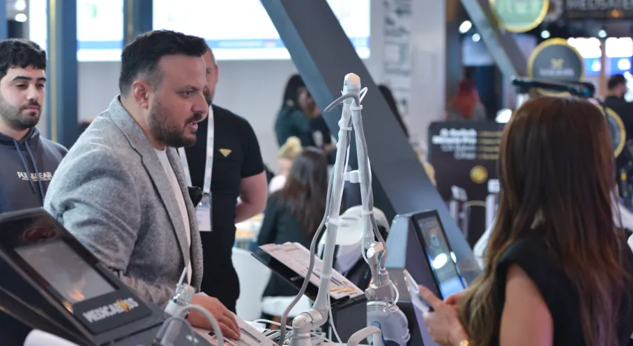 Güzellik Sektöründe Devrim Başlıyor: Yapay Zeka Destekli Zayıflama Robotu Türkiye'de İlk Kez Tanıtılıyor!