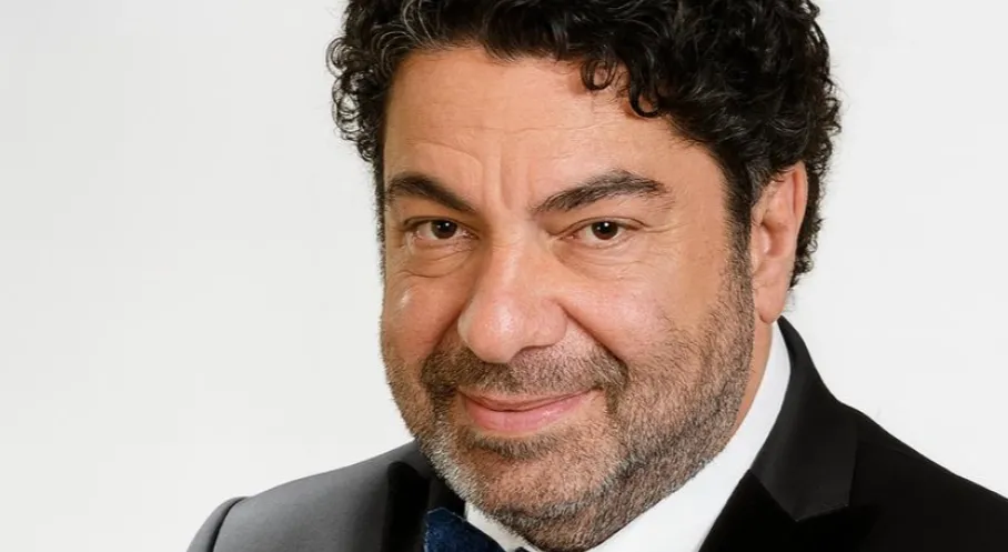 Hakan Taşıyan Sahnelere Döndü! Organ Nakli Sonrası İlk Konser Coşkusu!