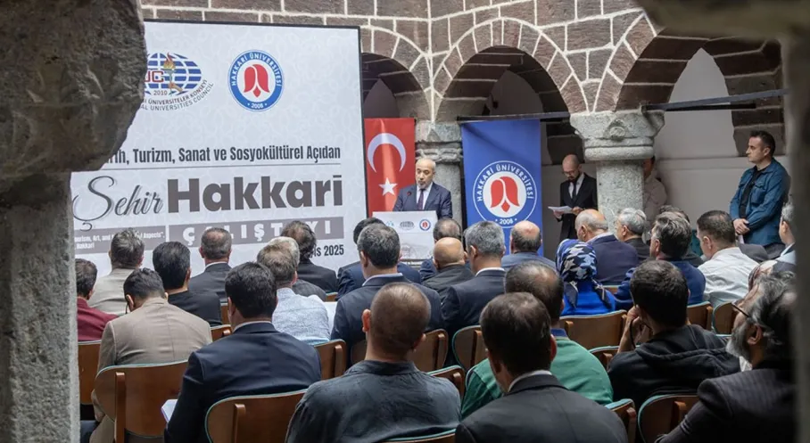 Hakkari'de Tarihi Çalıştay! Kadim Şehir Hakkâri Masaya Yatırıldı