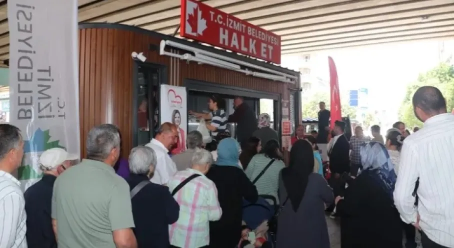 Halk Et'ten Körfez'e Mobil Hizmet: Vatandaşlar Yoğun İlgi Gösterdi!