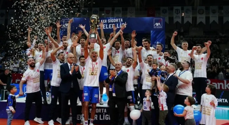 Halkbank, Voleybol Arenasında Muazzam Zafer!