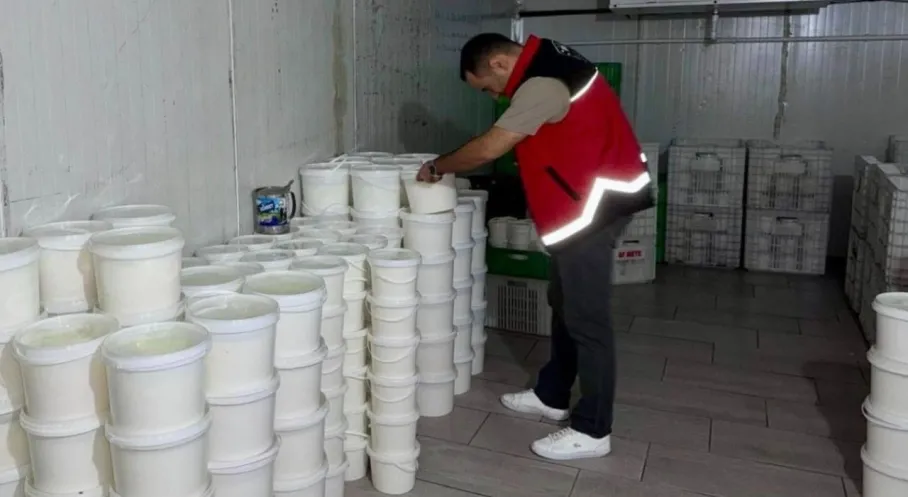 Hatay'da Şok Operasyon! Etiketsiz Süt Ürünleri Ele Geçirildi: Tonlarca Ürün İmha!