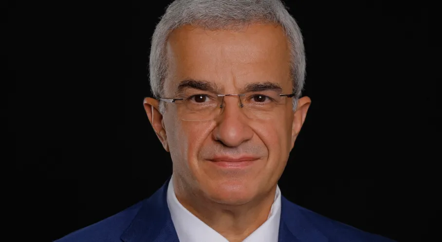 Hayat Holding'de Şok Atama! Prof. Dr. Kavranoğlu Yeni Lider