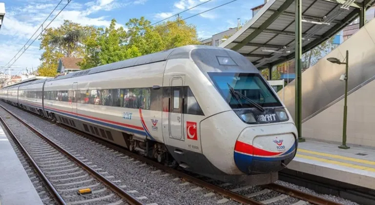 Hızlı Tren Karadeniz'e Ulaşıyor: Samsun'a 2 Saat 45 Dakikada Ulaşım Mümkün Olacak!