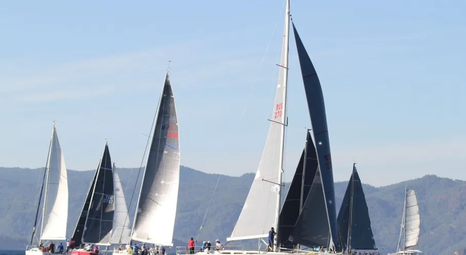 Hyundai'den Elektrikli Hamle: Yelken Yarışlarına Damga Vurdu!