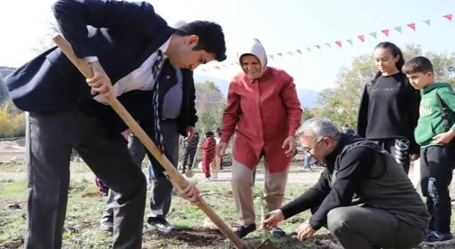 İbradı'da Milli Ağaçlandırma Günü Coşkusu: Geleceğe Yeşil Miras!