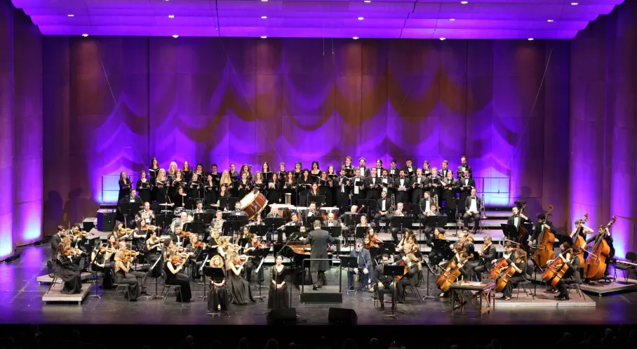 İDSO DenizBank'tan Atatürk'e Duygu Dolu 'Son Veda' Konseri!