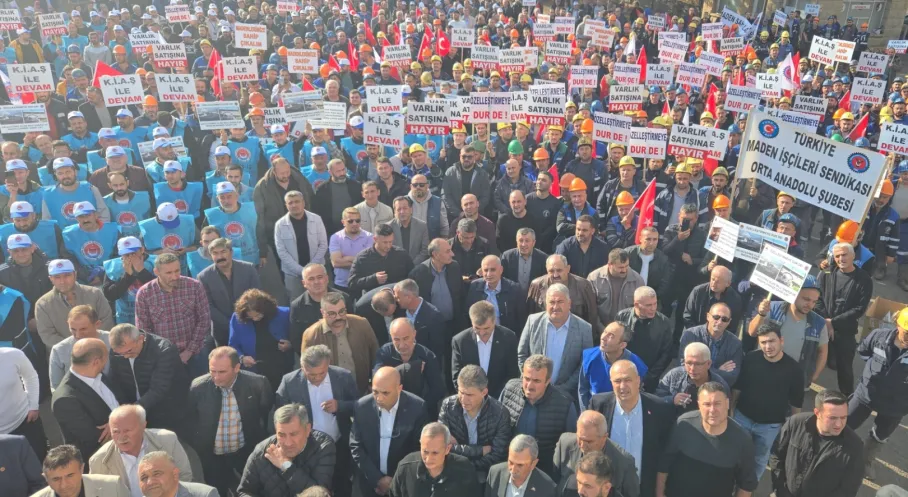 İhbar Tazminatı 2025: Kimler Alabilir? Hesaplama Yöntemleri ve Şartlar