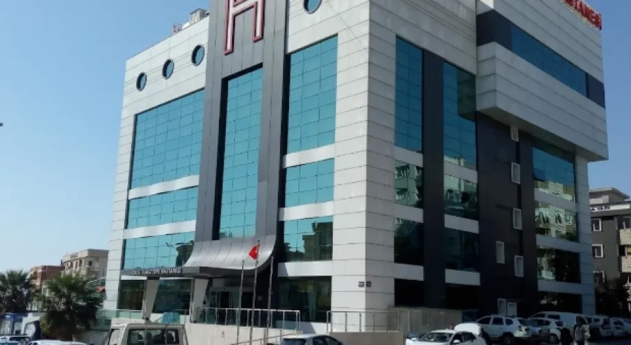 İnciraltı'nda Şok Değişim! AVM ve Otel Yıkılıyor, Yerine Dev Hastane Geliyor!