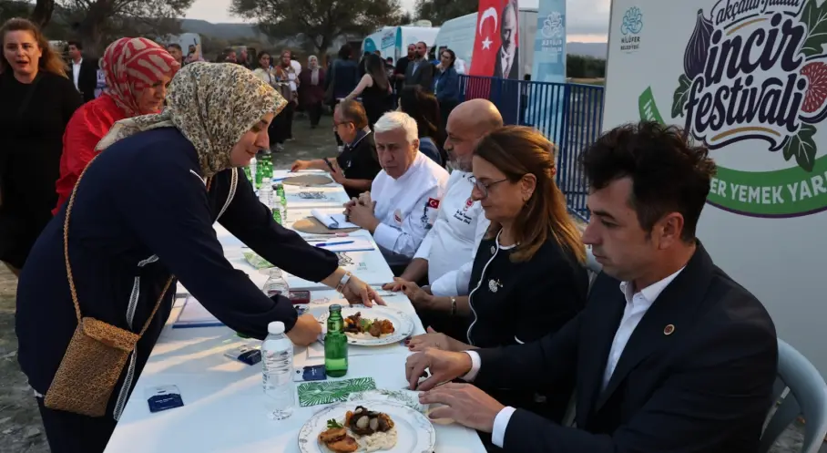  İncirin Lezzeti ve Emeği Festivalde Buluştu