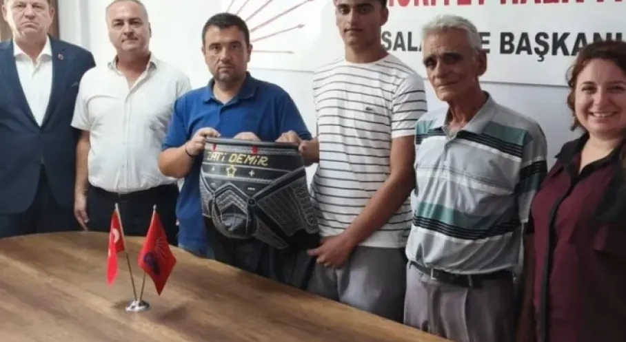 CHP'den İpsalalı Pehlivan Zati Demir'e Güreş Desteği!