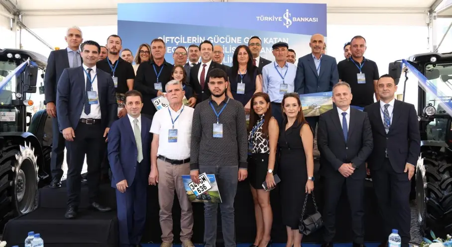 İş Bankası’nın “Çiftçilerin Gücüne Güç Katan İmeceKart” Kampanyasında Traktörler Sahiplerini Buldu