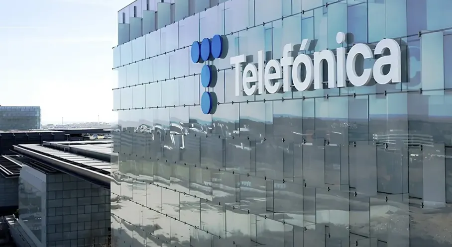 İspanya'da Telefonica Altyapısı Çöktü: Ülke Genelinde İletişim Kaosu!