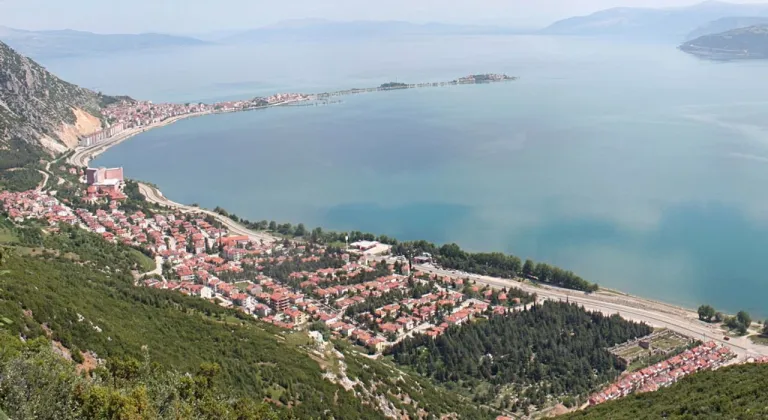 Isparta Eğirdir Gölü'ne Yağışlar Can Suyunu Verdi! Su Seviyesi Yüzde 35 Yükseldi