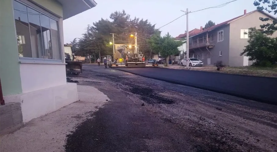 Isparta'da Aydoğmuş Köyü'ne Otoban Konforunda Sıcak Asfalt!