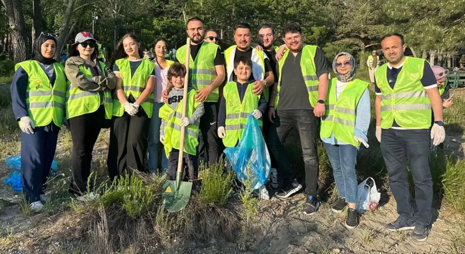 Isparta'da Gençler Gölcük'ü Yeşillendirdi: Çevre Haftası'nda Anlamlı Kamp!