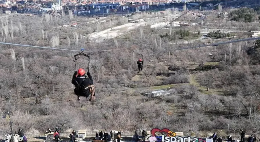 Isparta'da Heyecan Dorukta: Zipline Tesisleri Kiraya Çıkıyor!