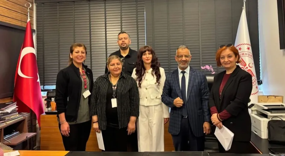 Isparta'da Lösemili Çocuklara Umut Işığı: Düşünür Koleji'nden Anlamlı Ziyaret!