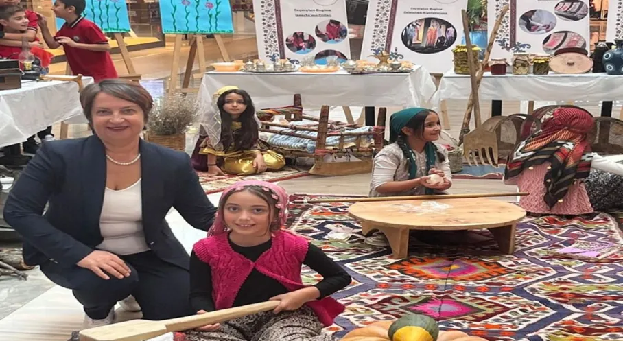 Isparta'da Öğrencilerden Nostaljik Sergi: Geçmişten İzler IYAŞ'ta!