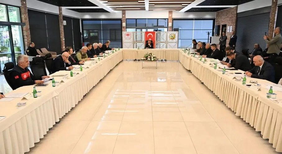 Isparta'da Orman Yangınlarına Karşı Tek Yürek! Valilik ve Kurumlar Güç Birliği Yaptı