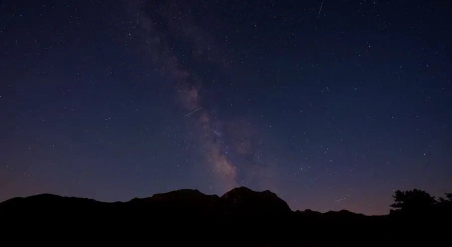 Isparta'da Perseid Meteor Yağmuru Göz Kamaştırdı! Gökyüzü Şöleni