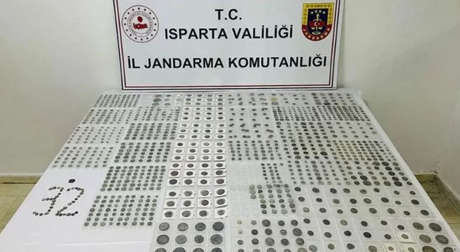 Isparta'da Tarihi Eser Operasyonu: Yüzlerce Sikke Ele Geçirildi!