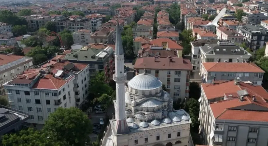 Bakırköy Kurban Bayramı'na Hazır! Camiler Temizlendi, Parklar Çiçek Açtı