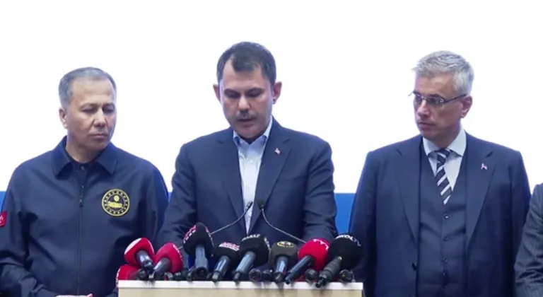 İstanbul Sarsıldı! Bakan Kurum'dan Kritik Deprem Açıklaması!