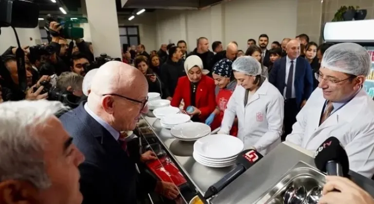Üsküdar Kent Lokantası Açılışı Mini Mitinge Dönüştü