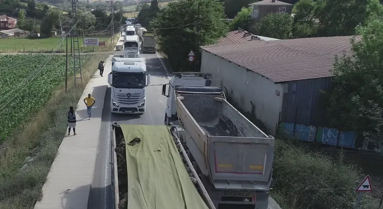 İstanbul'da Hafriyat Kamyonu Sürücülerinin Eylemi Büyükşehir'den Açıklama