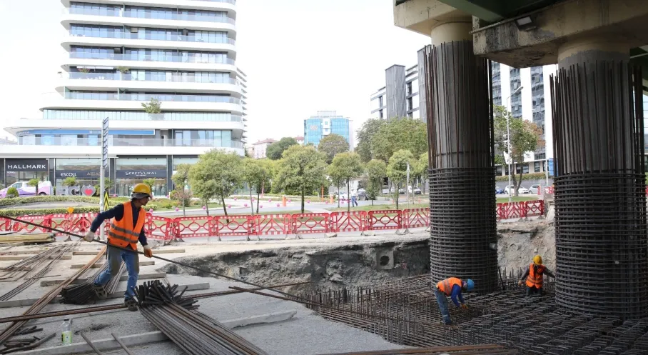 İstanbul'da Kritik Metro Hattında Deprem Alarmı! İBB Viyadükleri Güçlendiriyor