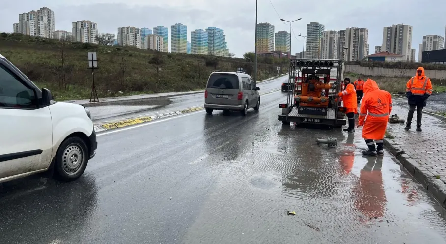 İstanbul’un Bazı Bölgelerinde Metrekareye 67 Kg Yağış Düştü