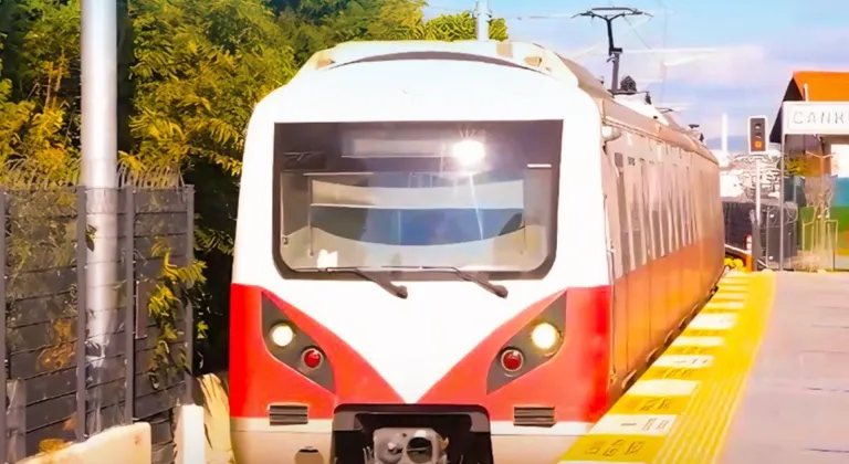 İstanbul'un Tarihi Merkezlerinden Geçen Sirkeci-Kazlıçeşme Raylı Sistemi 3,5 Milyon Yolcuyu Aştı