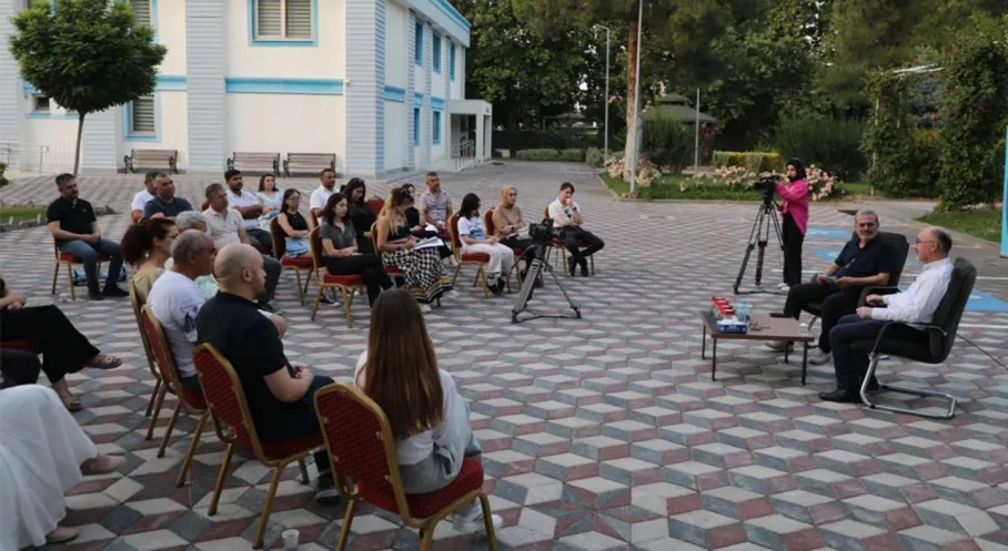 ISUBÜ'de Bilim Kafe Fırtınası: Tıbbi Sülükler Masaya Yatırıldı!
