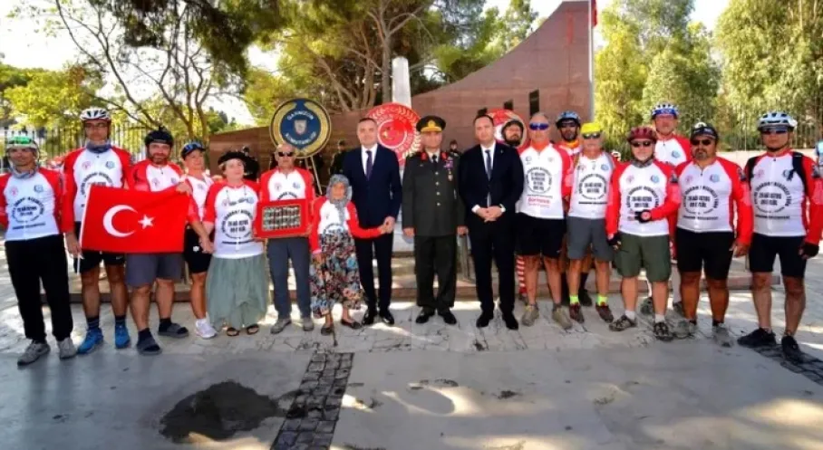 İzmir Bornova'da 9 Eylül: Kurtuluş Coşkusu Terörün Acısıyla Birleşti!