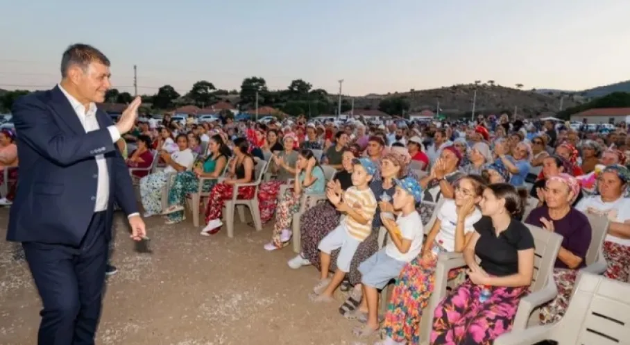 İzmir'den Festival Coşkusu: Deliktaş Bamya Festivali'nde Birlik ve Beraberlik Vurgusu!