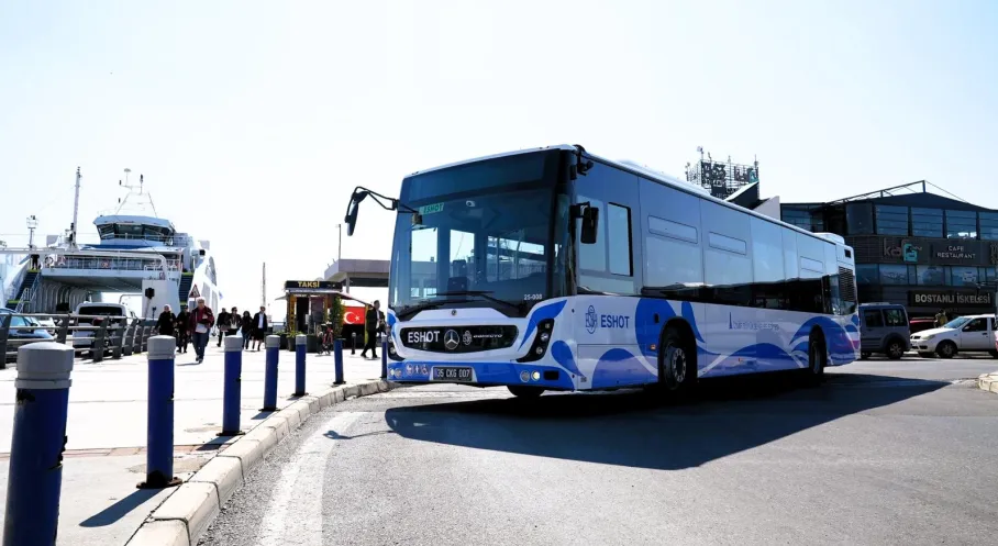 İzmir’de 30 Ağustos’ta Toplu Ulaşıma Yüzde 50 İndirim