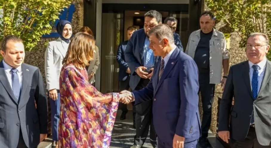 İzmir'de Arjantin Rüzgarı: Başkonsolos Vivas'tan Başkan Tugay'a Ziyaret!