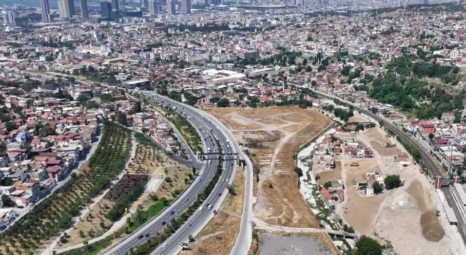 İzmir'de Dev Yeşil Alan Projesi: Yeşildere'ye Rekreasyon Alanı Geliyor!