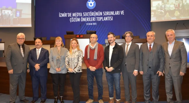 İzmir'de Medya Sektörü Sorunları ve Çözüm Önerileri Masaya Yatırıldı